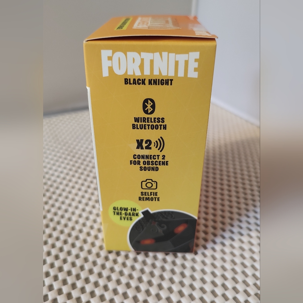 Fortnite Black Knight Bitty Boomers wireless bluetooth Speaker NWT - Picture 4 of 6